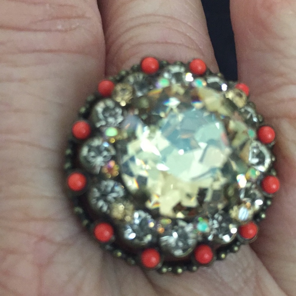 NIQUEA.D Cocktail Rings - Picture 2 of 5